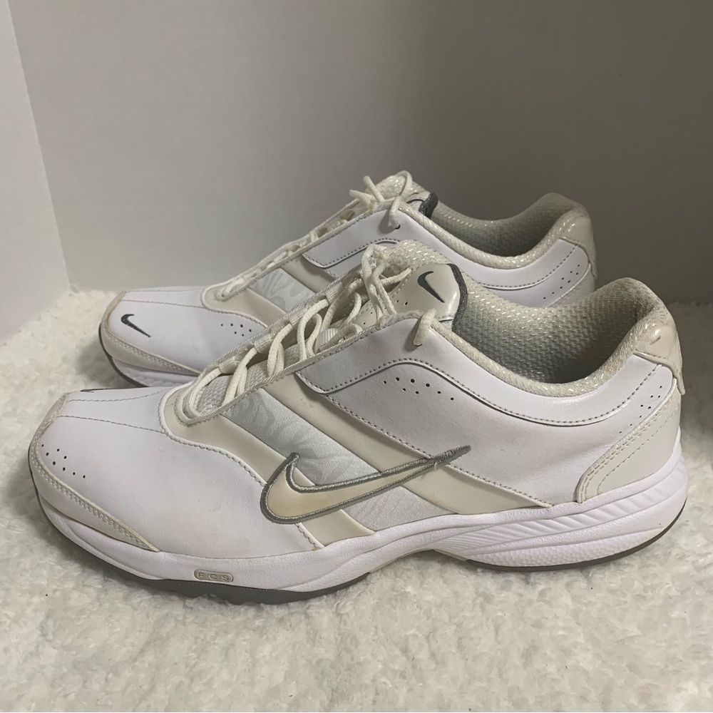 Nike Shoes Womens White‎ Training Sneakers 395863-101 FCS Steady Run White 10